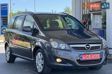 Минивэн Opel Zafira 2012 в 