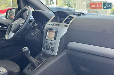 Минивэн Opel Zafira 2012 в 