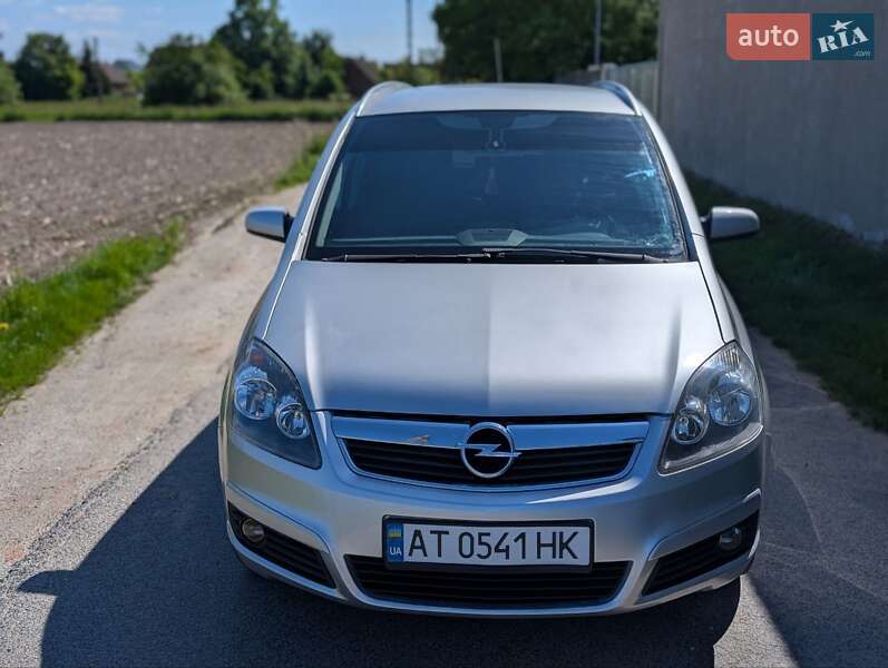 Opel Zafira 2005