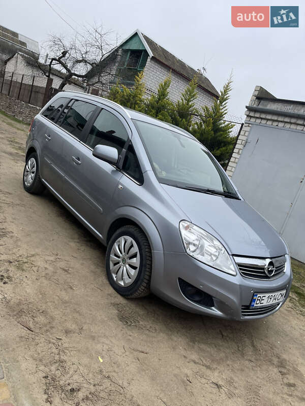 Мінівен Opel Zafira 2009 в Миколаєві фото 5 Мінівен Opel Zafira 2009 в Миколаєві
