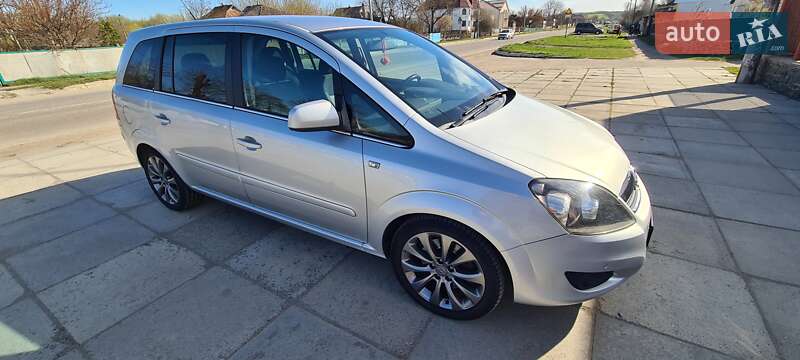 Мінівен Opel Zafira 2011 в Лисянці