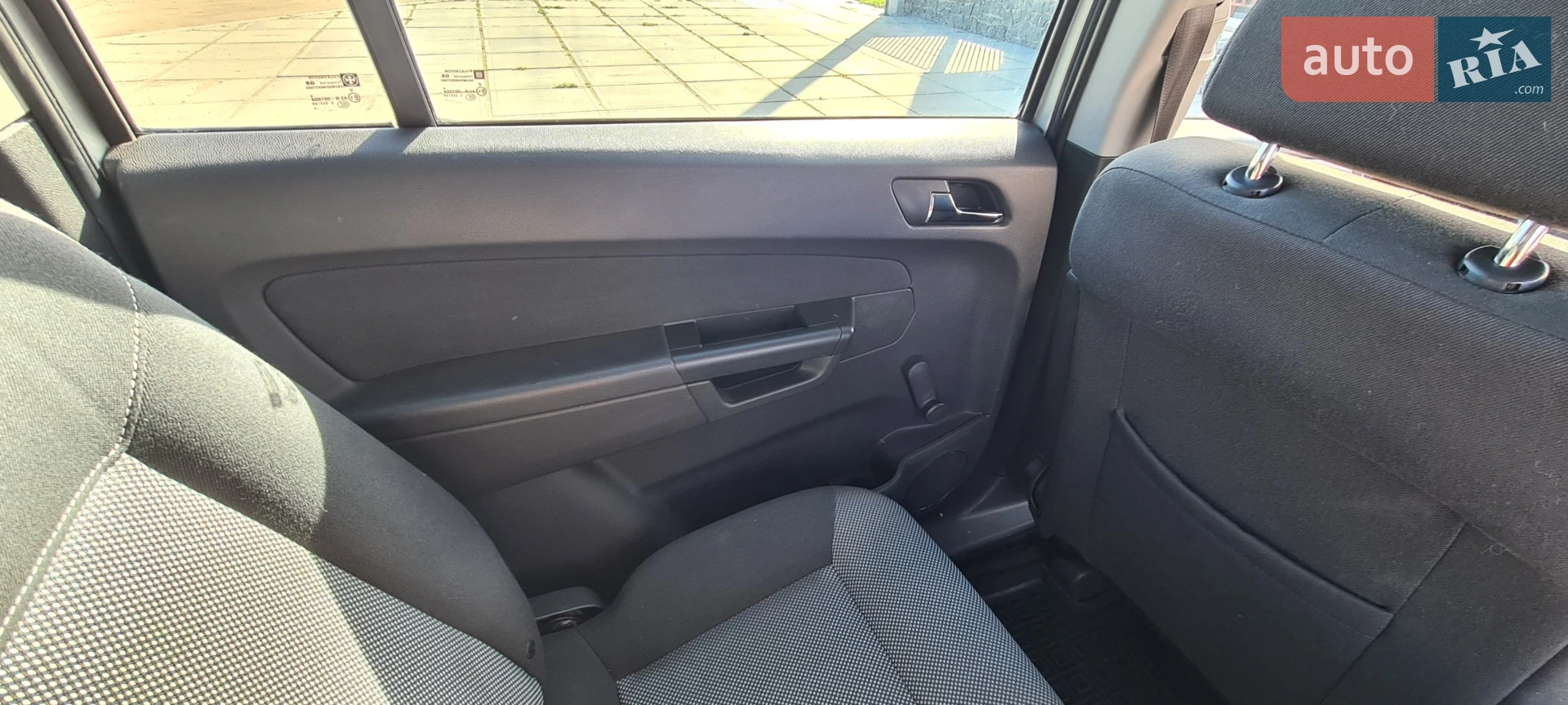 2011 Opel Zafira - мініатюра 31