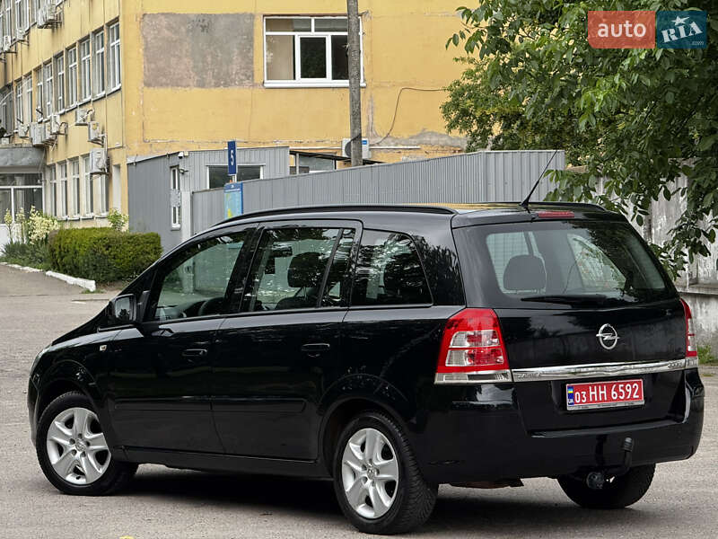 Минивэн Opel Zafira 2014 в Белой Церкви