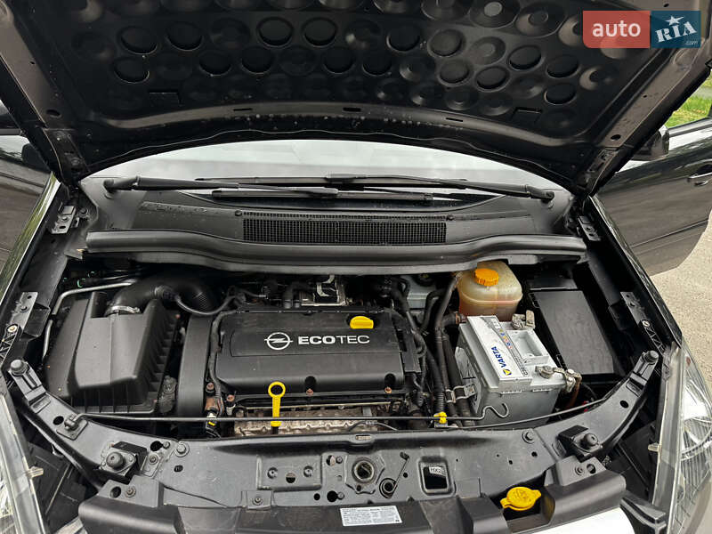Минивэн Opel Zafira 2014 в Белой Церкви