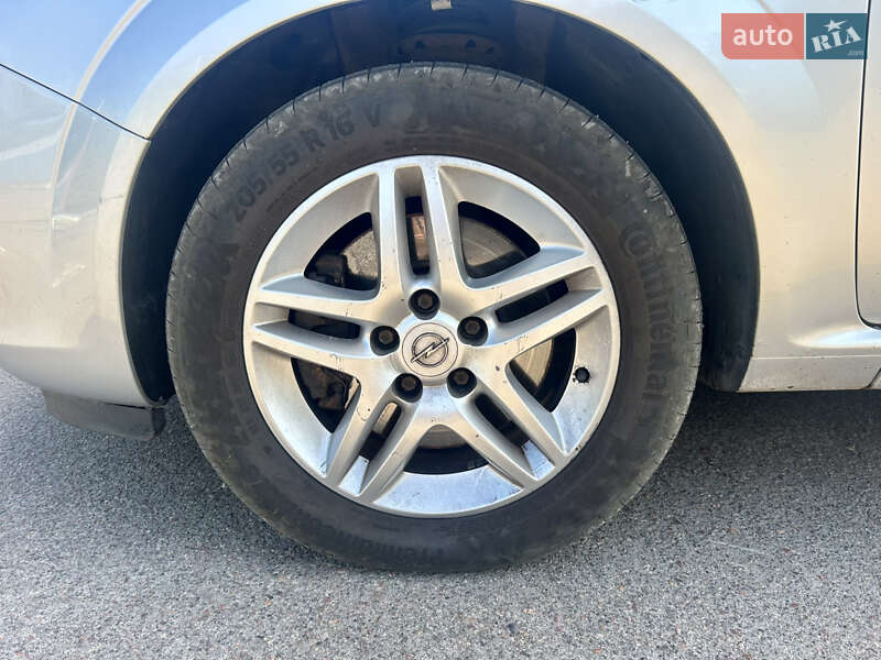 Минивэн Opel Zafira 2012 в Львове фото 2 Минивэн Opel Zafira 2012 в Львове