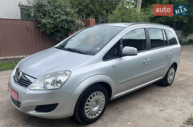 Минивэн Opel Zafira 2009 в 