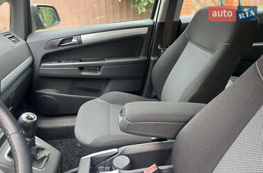 Минивэн Opel Zafira 2009 в 