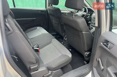 Минивэн Opel Zafira 2009 в 
