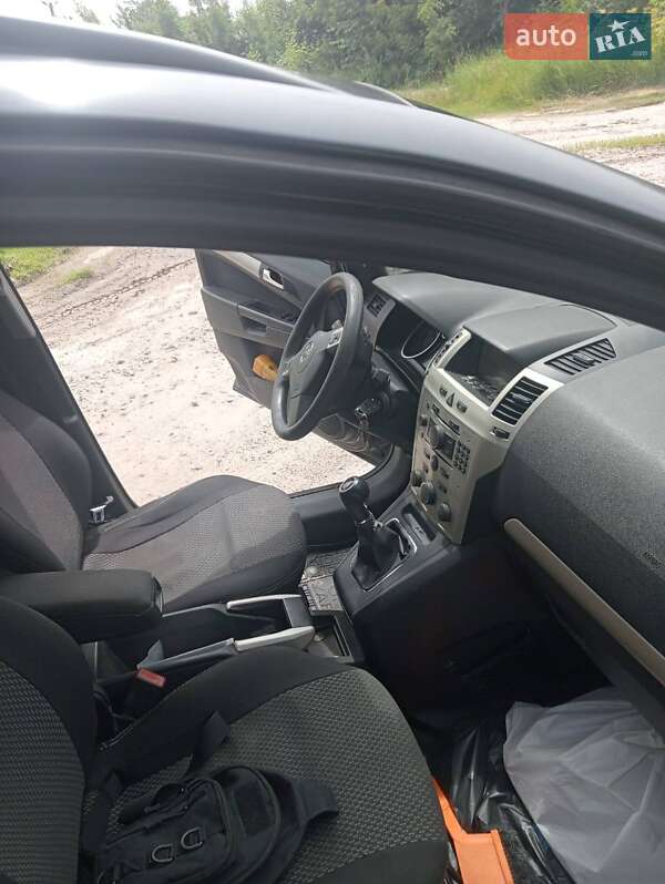 Мінівен Opel Zafira 2008 в Здолбуніві