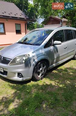 Минивэн Opel Zafira 2008 в Ивано-Франковске