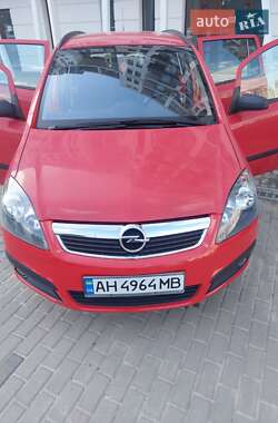 Мінівен Opel Zafira 2006 в Бучі