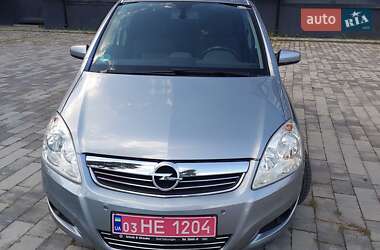 Минивэн Opel Zafira 2009 в Ахтырке