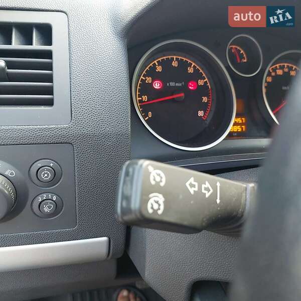 Минивэн Opel Zafira 2009 в Ахтырке