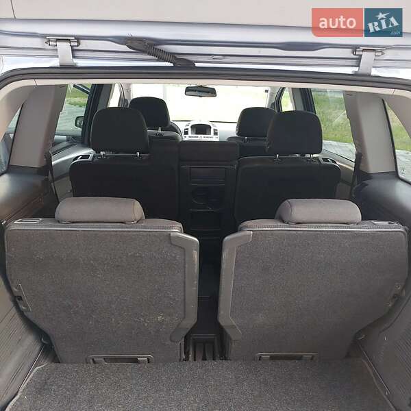 Минивэн Opel Zafira 2009 в Ахтырке