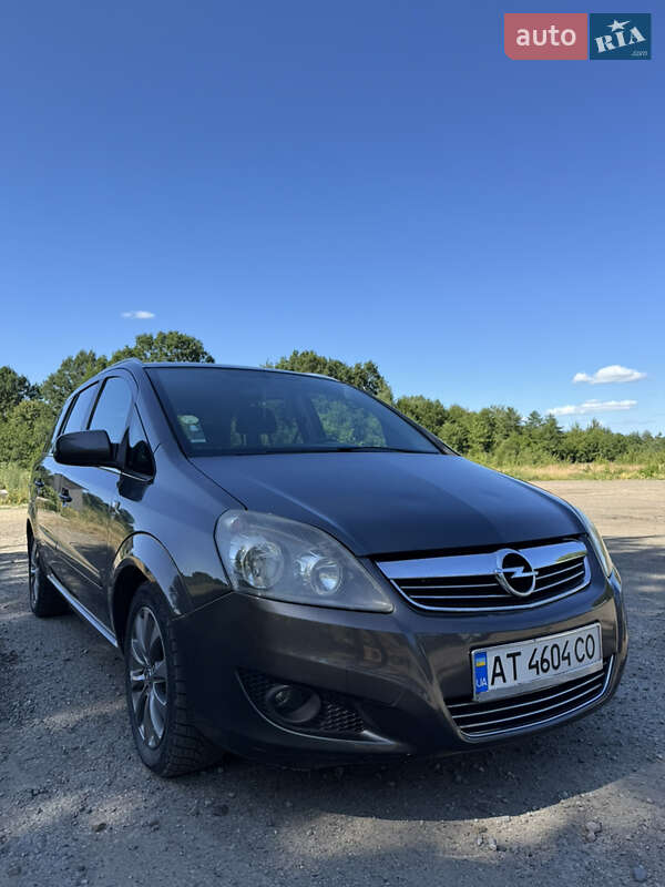 Opel Zafira 2010