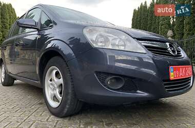 Минивэн Opel Zafira 2009 в Надворной