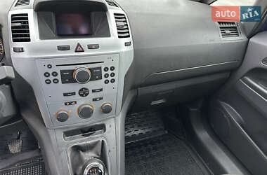Мінівен Opel Zafira 2011 в 
