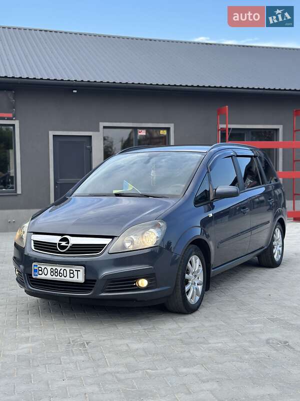 Минивэн Opel Zafira 2007 в Надворной
