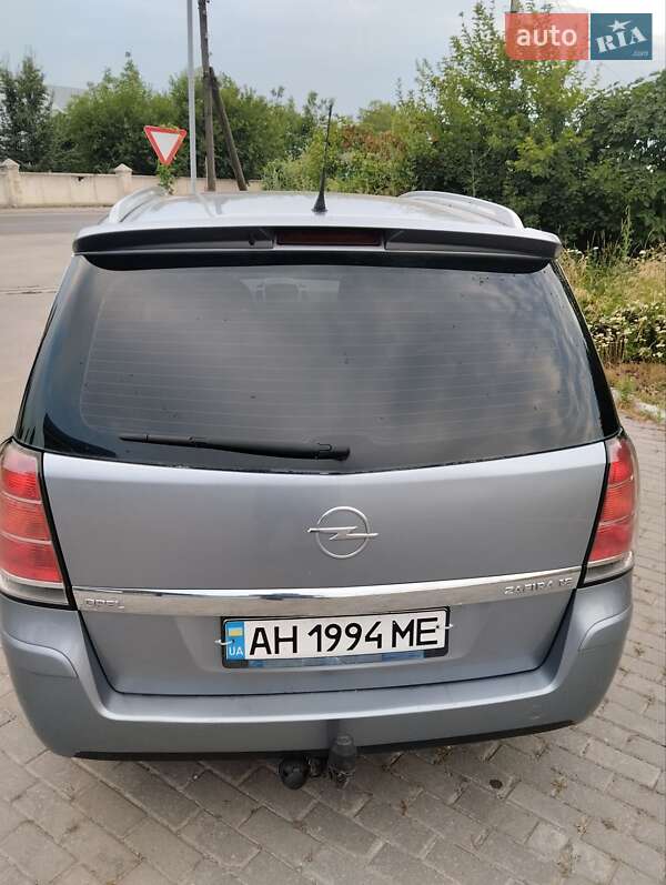 Минивэн Opel Zafira 2007 в Жашкове