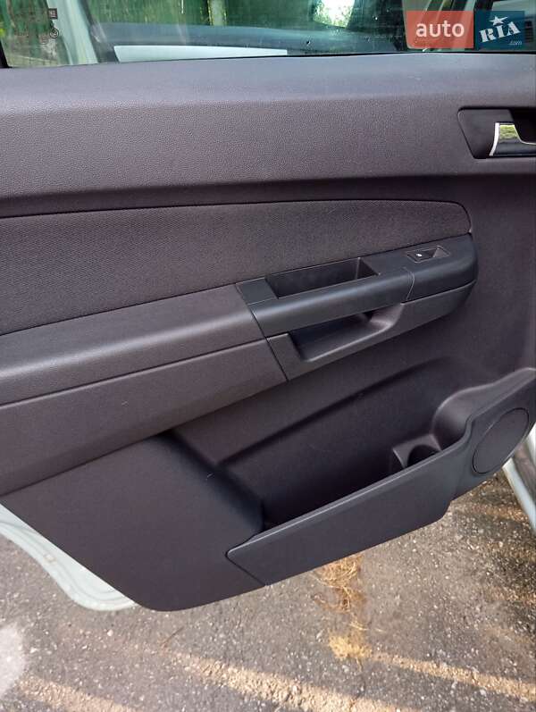 Мінівен Opel Zafira 2009 в Полонному