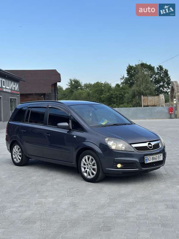 Минивэн Opel Zafira 2007 в Надворной