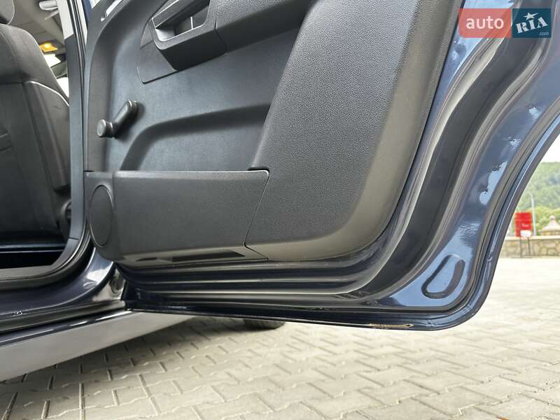 Минивэн Opel Zafira 2007 в Надворной
