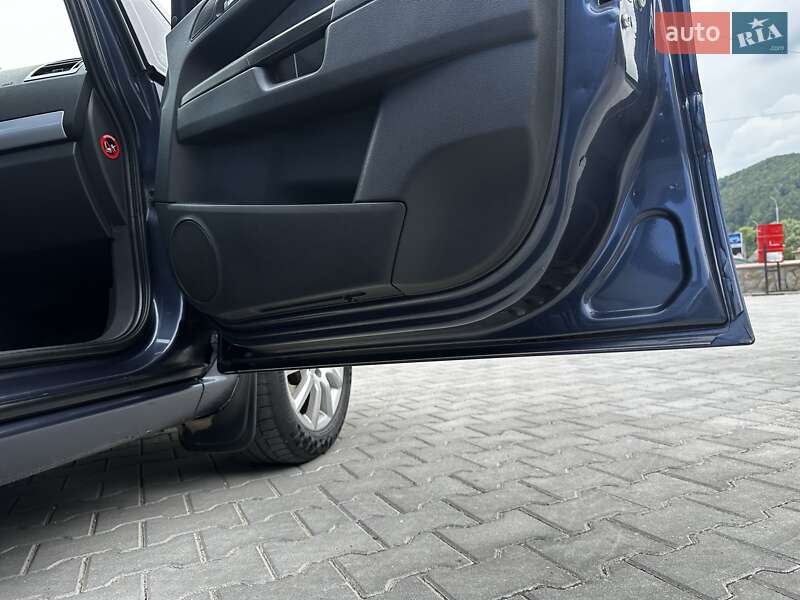 Минивэн Opel Zafira 2007 в Надворной