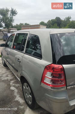 Минивэн Opel Zafira 2009 в 