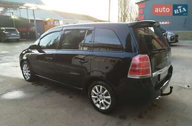 Минивэн Opel Zafira 2006 в 