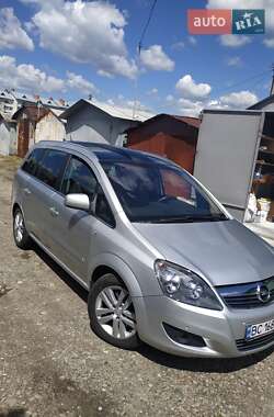 Мінівен Opel Zafira 2011 в Дрогобичі