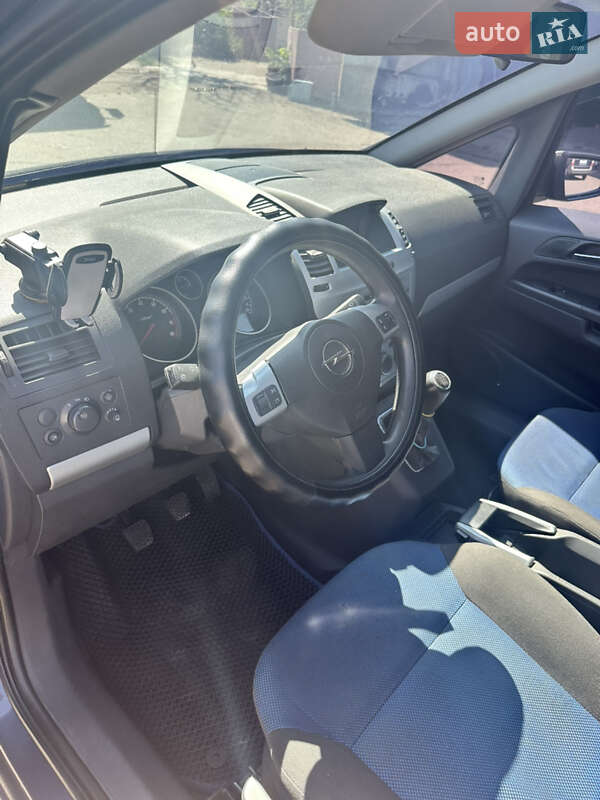Мінівен Opel Zafira 2009 в Миколаєві