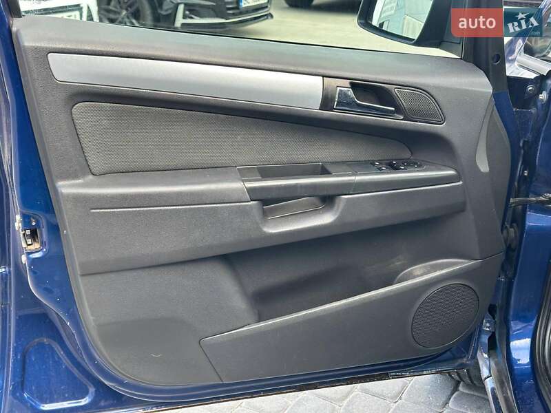 Минивэн Opel Zafira 2006 в Львове