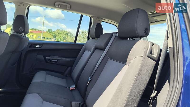 Минивэн Opel Zafira 2008 в Золочеве