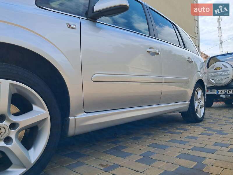 Минивэн Opel Zafira 2008 в Могилев-Подольске