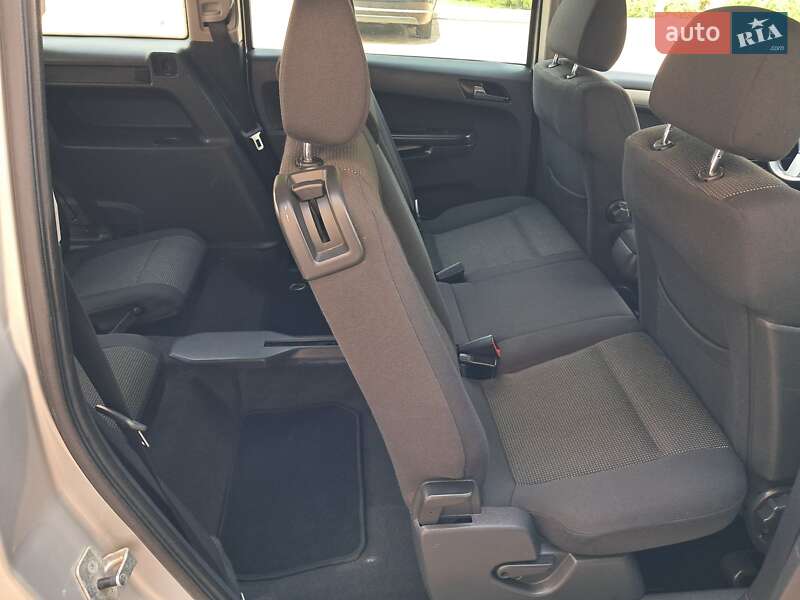 Минивэн Opel Zafira 2008 в Могилев-Подольске