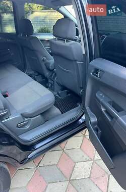Минивэн Opel Zafira 2010 в 