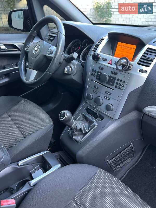Минивэн Opel Zafira 2010 в Коломые