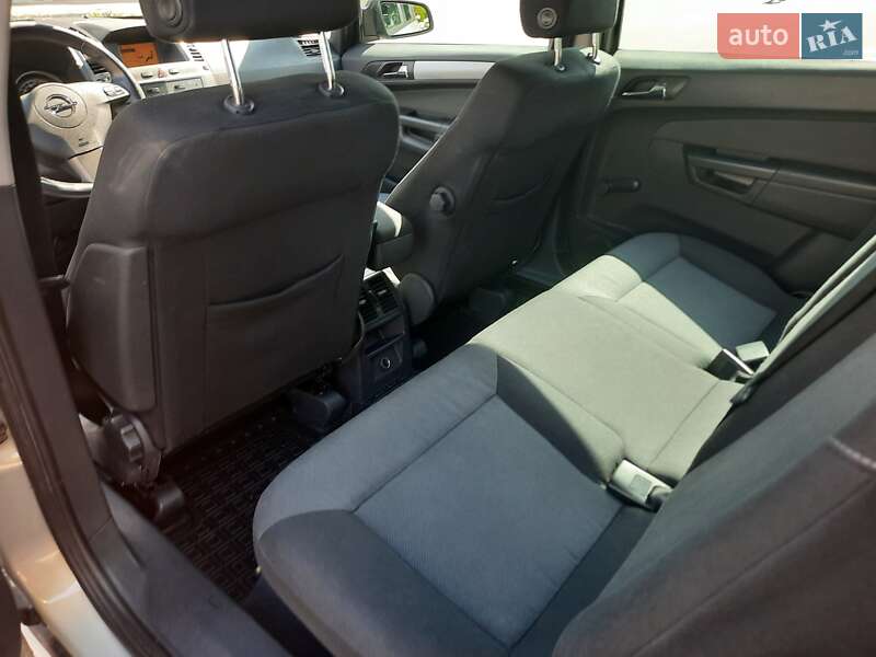 Минивэн Opel Zafira 2007 в Киеве фото 2 Минивэн Opel Zafira 2007 в Киеве