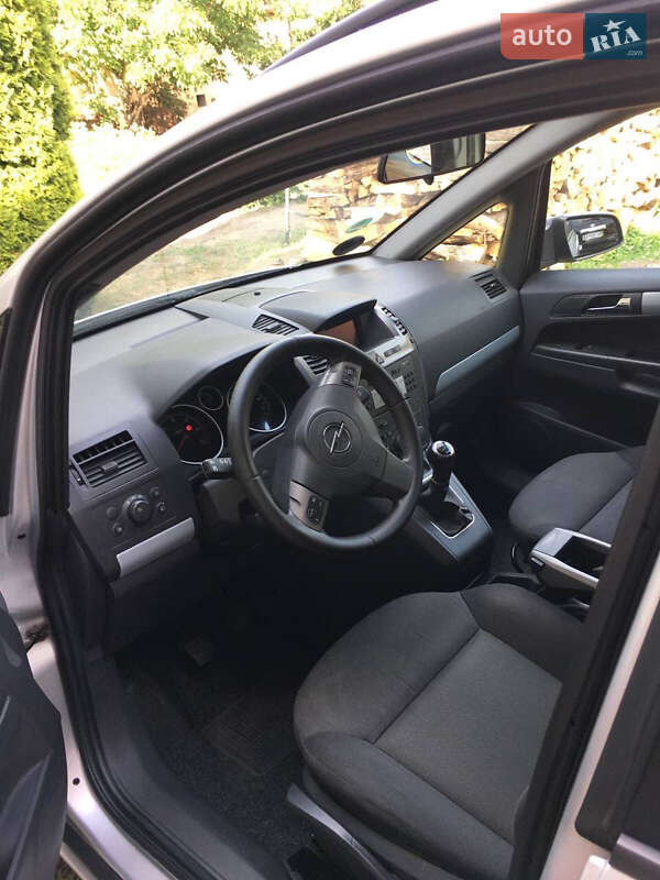 Минивэн Opel Zafira 2007 в Львове фото 4 Минивэн Opel Zafira 2007 в Львове
