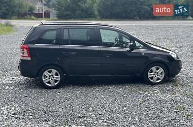 Минивэн Opel Zafira 2011 в 