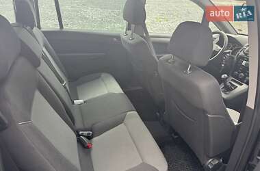 Минивэн Opel Zafira 2011 в 