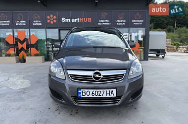 Минивэн Opel Zafira 2011 в 