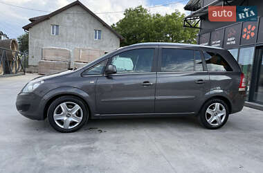 Минивэн Opel Zafira 2011 в 