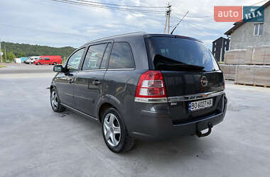 Минивэн Opel Zafira 2011 в 
