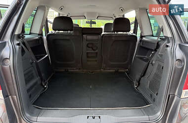 Минивэн Opel Zafira 2011 в 