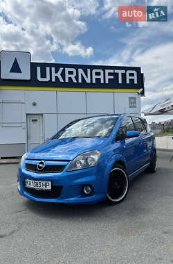 Минивэн Opel Zafira 2008 в Киеве