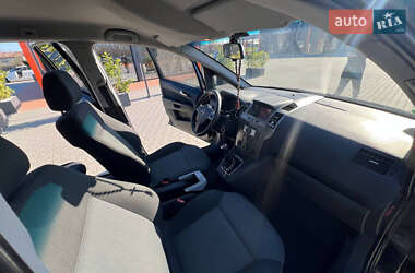 Минивэн Opel Zafira 2006 в 