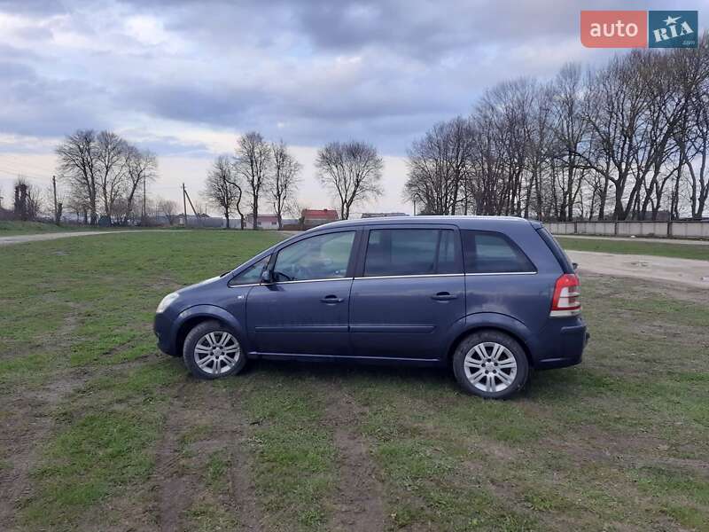 Минивэн Opel Zafira 2009 в Тернополе
