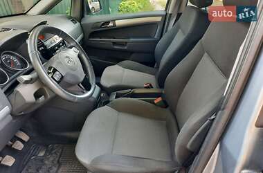 Мінівен Opel Zafira 2010 в 
