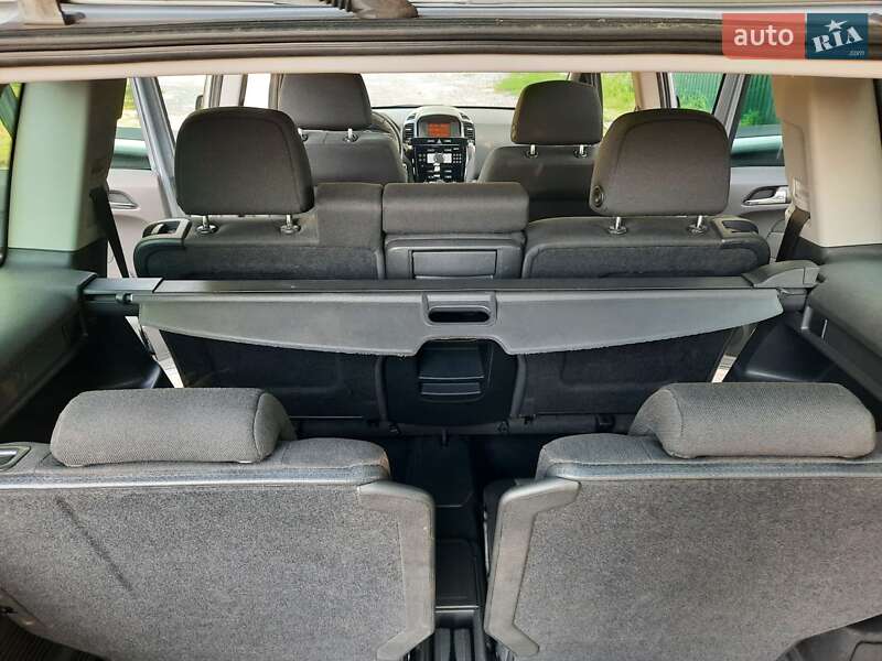 Минивэн Opel Zafira 2010 в Полтаве